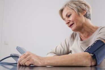prévenir l'hypertension artérielle chez les seniors