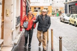 L'une des définitions du métier d'auxiliaire de vie est l'accompagnement pour faire les courses
